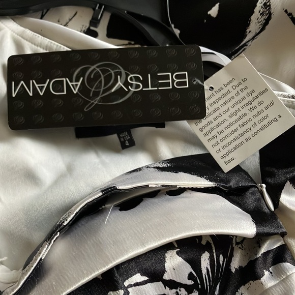 Betsy Adam one shoulder gown - Picture 6 of 6